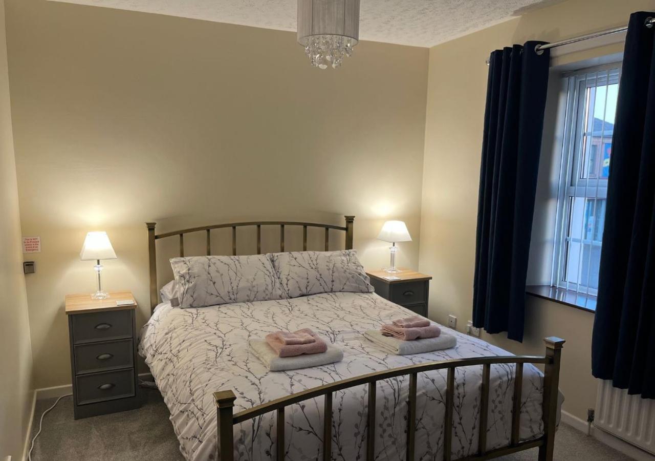 3 Bedroom Apartment, Ballymena, The Wee Stop Gap Ngoại thất bức ảnh