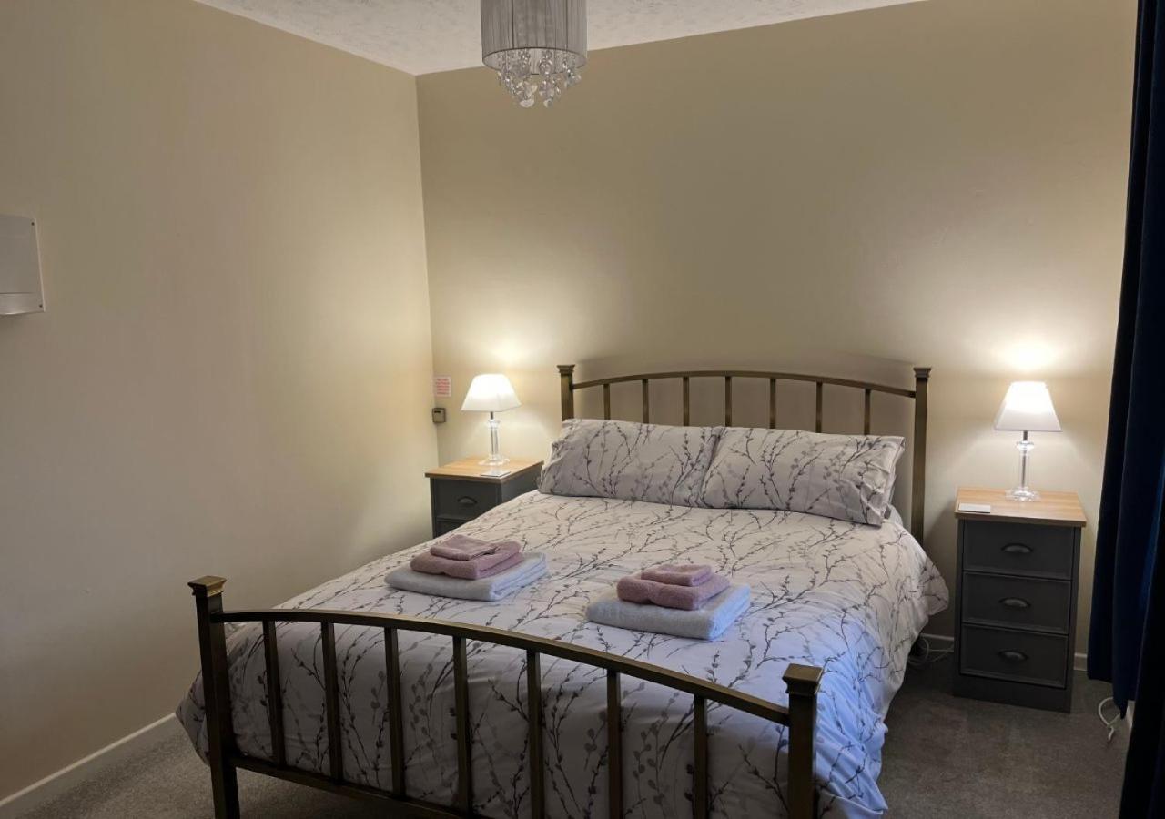 3 Bedroom Apartment, Ballymena, The Wee Stop Gap Ngoại thất bức ảnh
